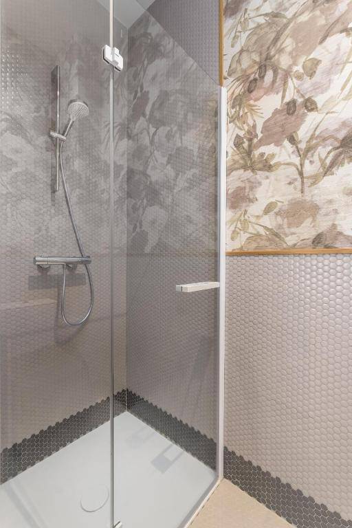 Always Easy I Alameda