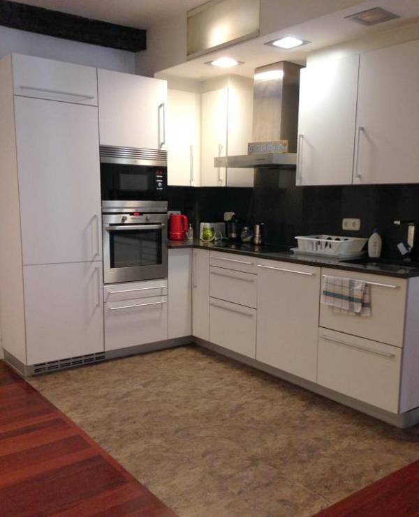 Central Spacious and Authentic Family Apartment