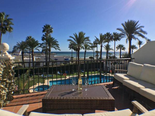 2204-Luxury apt on the beachnewon duquesa port!