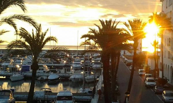 2044-Groundfloor with huge terrace and pools