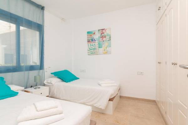 2258-Superb 1 bedroom-terrace and sea view