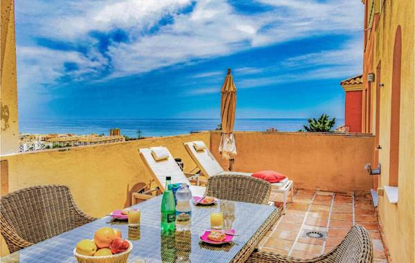 Amazing apartment in Manilva with Outdoor swimming pool WiFi and 3 Bedrooms