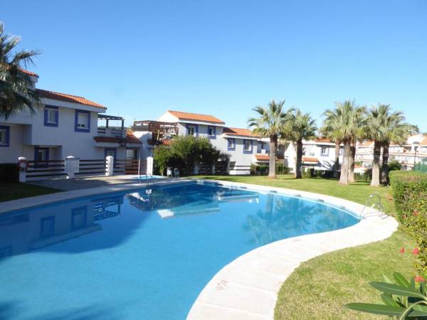Charming holiday home nearby Estepona with sea views and golf opportunities