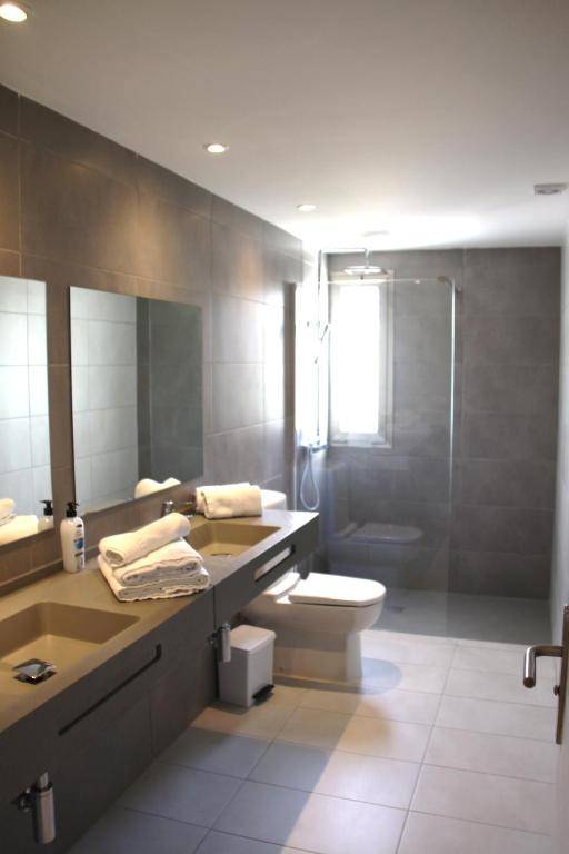 Aparthotel Puerto Cala Vadella