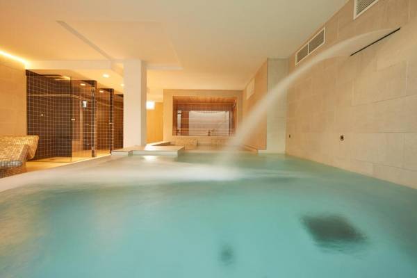 Ebano Hotel Apartments & Spa