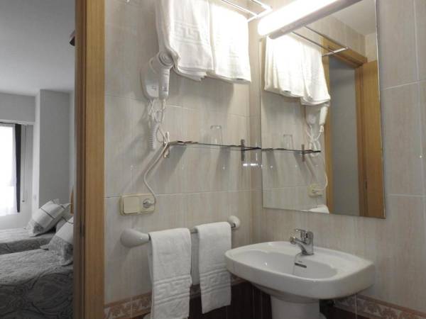 Hostal Noray y Hostal Rigau