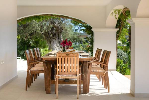 Villa Can Joan I - Fantastic Sunset Views and Family Friendly -