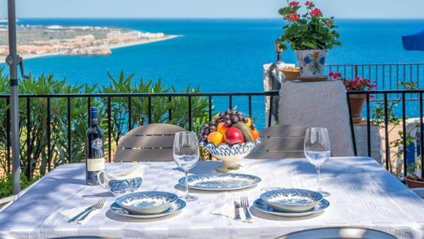 Villa Paraiso Azul Salobrena by Ruralidays