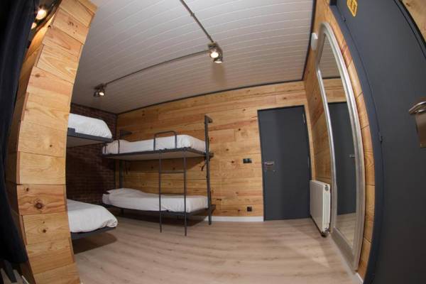 Hostal Erasmus by gaiarooms