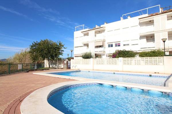 Global Properties Apartamento en Marjal de Corinto con Piscina
