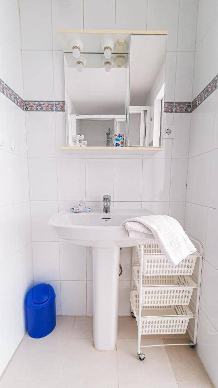 RNET - Rosas Holiday Center - 3402