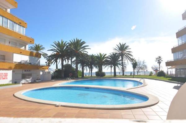 RNET - Rhc - 3410 - Roses Holiday Center