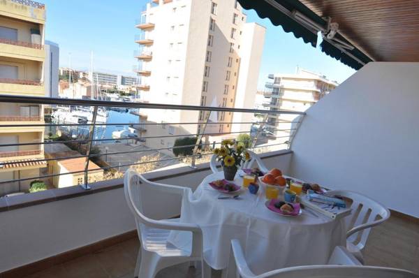 RNET - Puerto Simona 22 - Roses Costa Brava