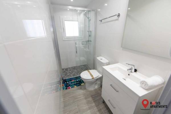 Roses Apartments Tropical Loft