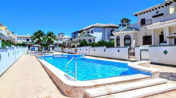 Maribel Ciudad Quesada by Villas&You