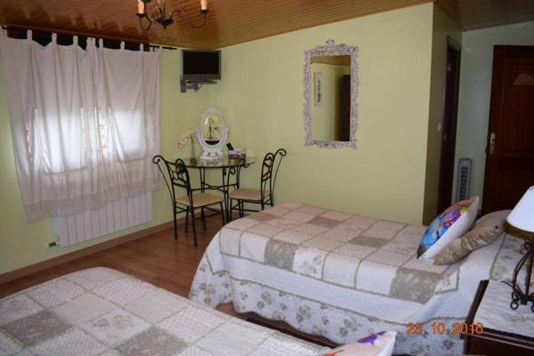 Casa Rural Os Carballos