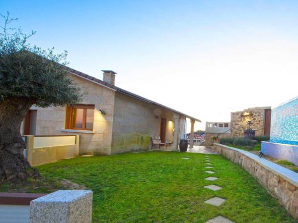 Spacious Holiday Home in Poio Galicia with Swimming Pool
