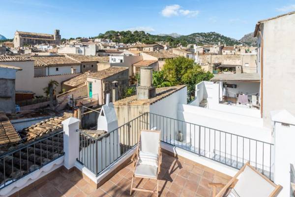 Townhouse on the rocks