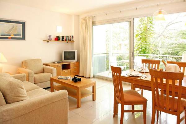 Apartamentos Miramar 2