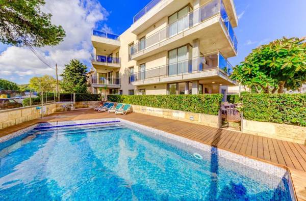 Beach Apartment Cirerer