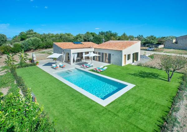 Owl Booking Villa Mir - Luxury Retreat