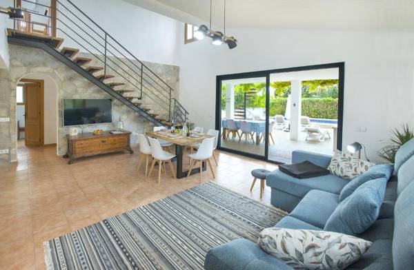 Villa Bocoris Walking Distance to the Beach