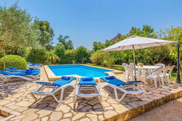 Ca n Tres Cames Cuxach de n Joan