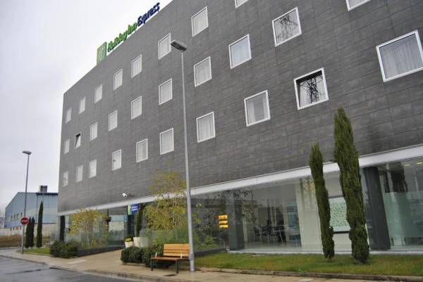 Holiday Inn Express Pamplona an IHG Hotel