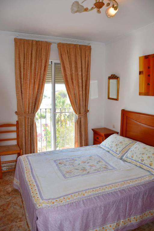 HE Zenia San Francisco