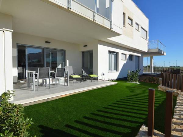 Pleasant Holiday Home in Los Montesinos with Swimming Pool
