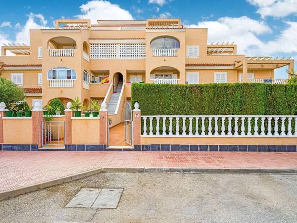 Majestic Bungalow in Orihuela with Sauna