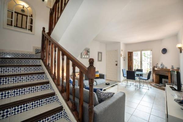 NUEVA NERJA 71 MENYBER