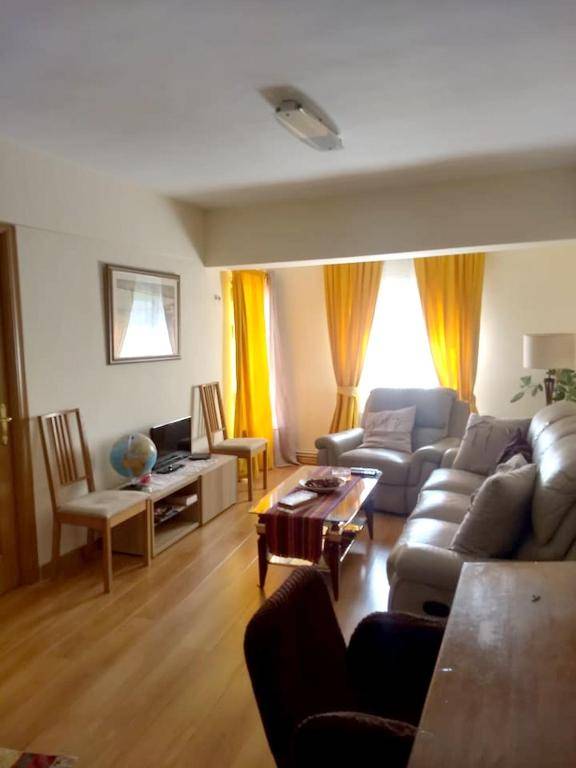 3 bedrooms appartement with furnished terrace and wifi at Navalcarnero 5 km away from the slopes