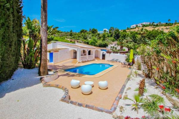 Colina - holiday home with private swimming pool in Moraira