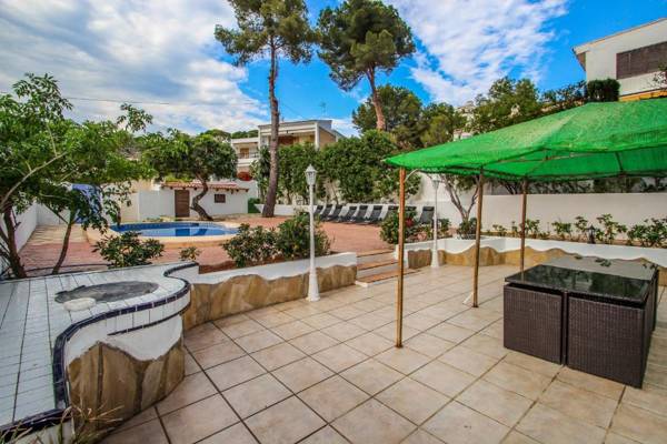 Pedro - two story holiday home villa in El Portet