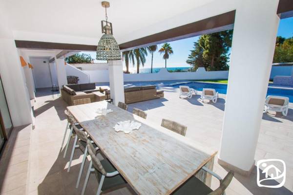 Abahana Villas Mar Coral