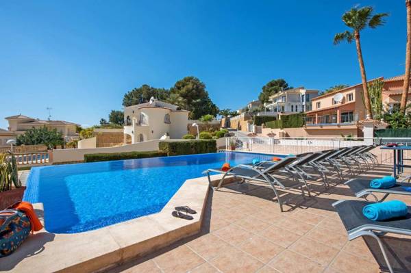 3381 Villa Angela Flores