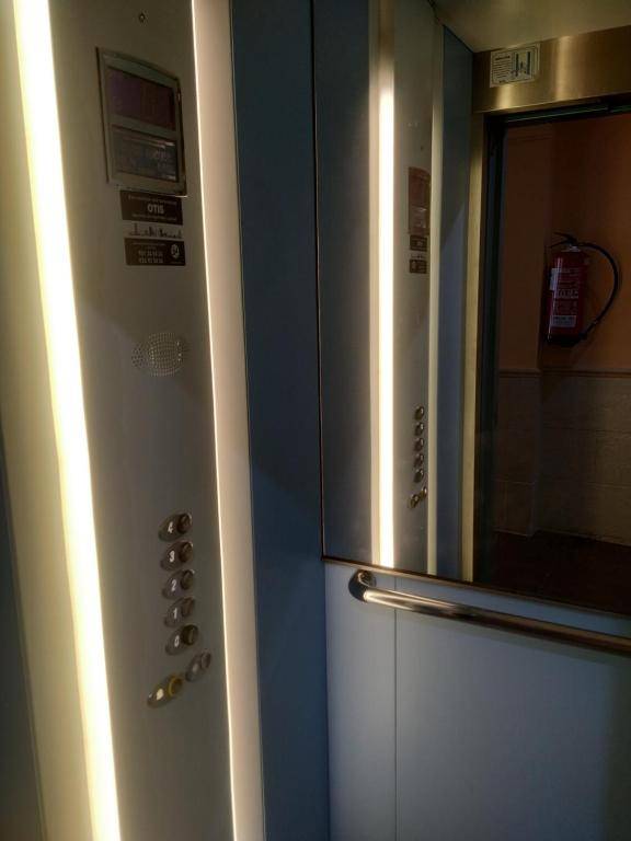 Hostal agripino y Restaurante asiático