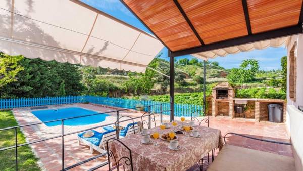 Casa Huerta El Fontanarillo Montemayor by Ruralidays