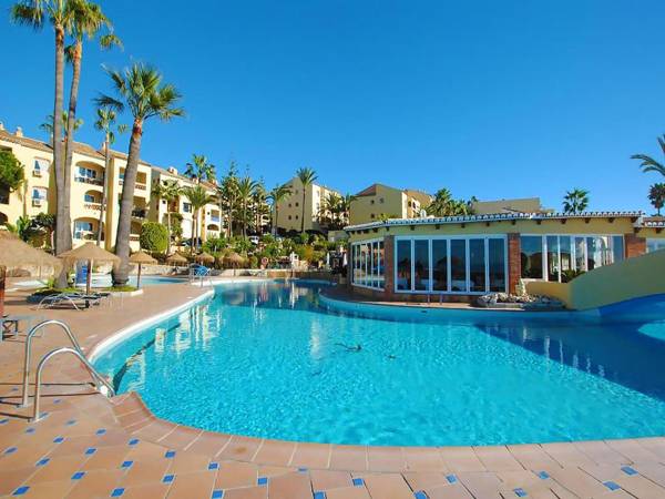 Dona Lola Martha - Spacious 3 bedroom apartment with partial sea views