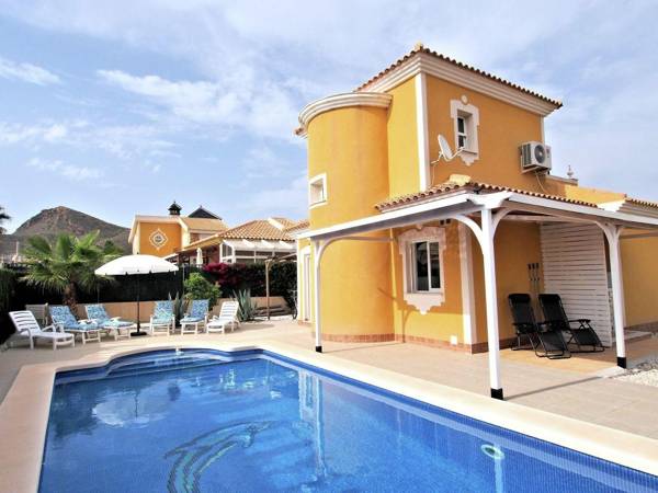 Detached holiday home 6 people with private swimming pool in resort near Mazarròn