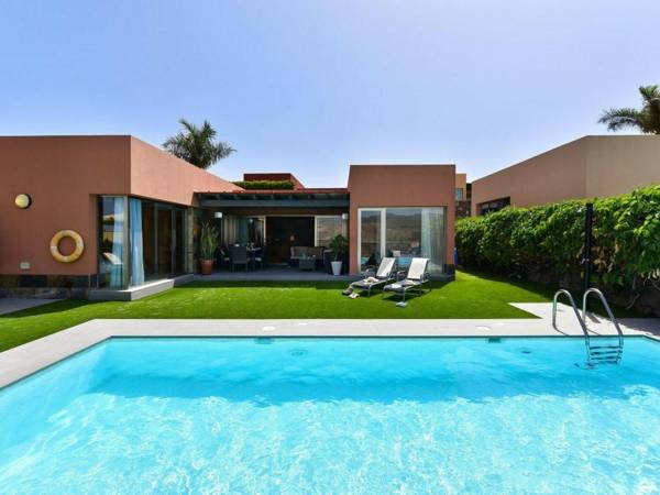 Beautiful Villa in San Bartolomé de Tirajana with Terrace
