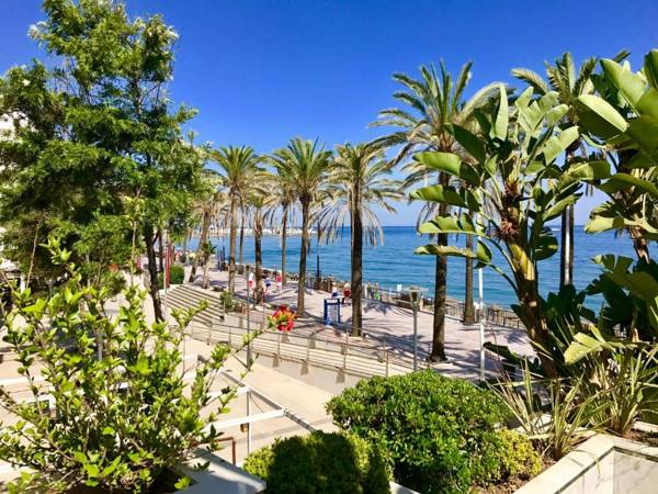 GRAN MARBELLA APARTMENTS by Coral Beach