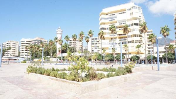 1 Bedroom Apartment Second Line Beach- Parque Marbella Building