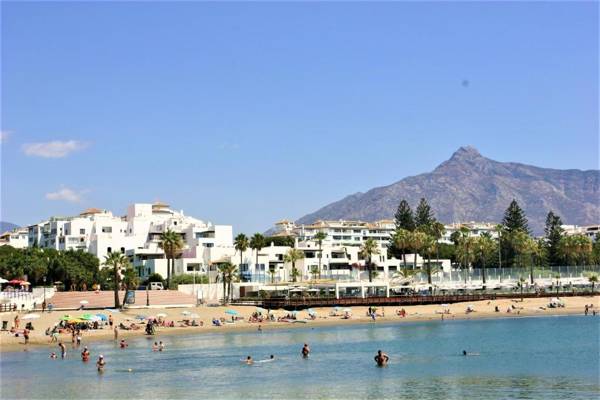 Beachfront Puerto Banus