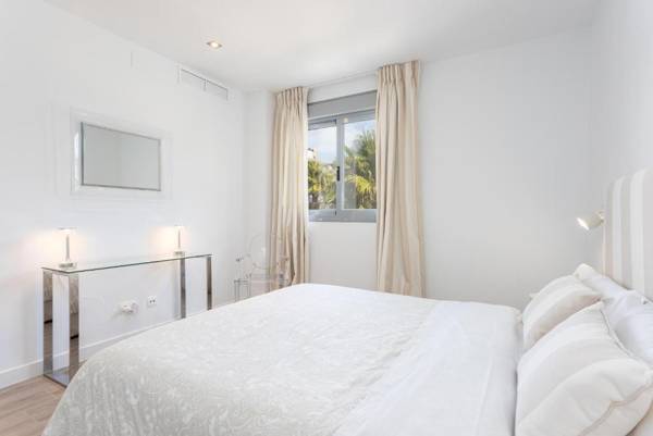 Janssun Cabopino Luxury Apartment by GHR Rentals