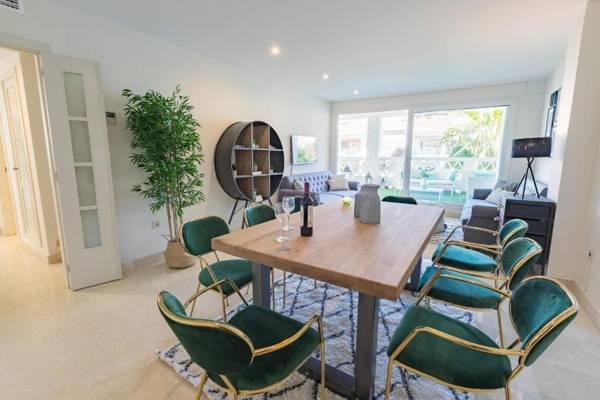 LAS CAÑAS BEACHFRONT HAVEN