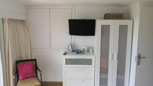 Skol 919A by Completely Marbella