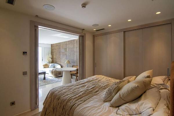 One Bedroom Apartment in Puente Romano Hotel with Sea View