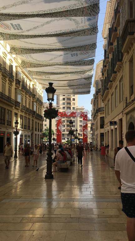 LARIOS CENTRO HISTORICO PARKING GRATIS